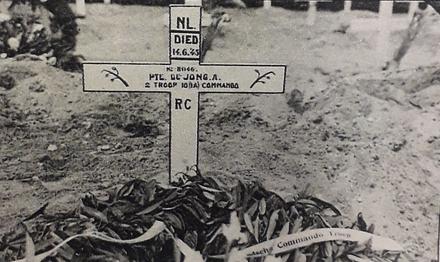 The original grave of Private Albertus De Jong