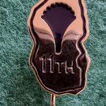 Post war No.11 Commando pin