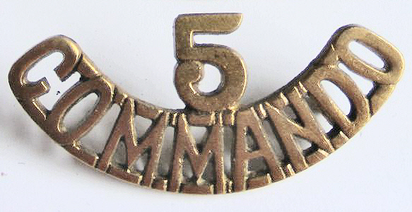 No5 Cdo brass shoulder title