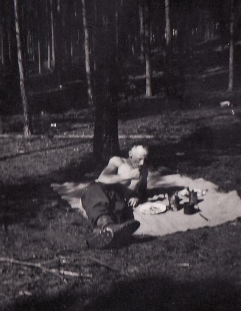 Dinner time at the Aller Crossing April 1945