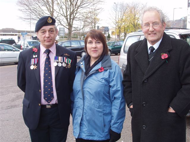 Steve Unwin , his wife and my brother Roy.