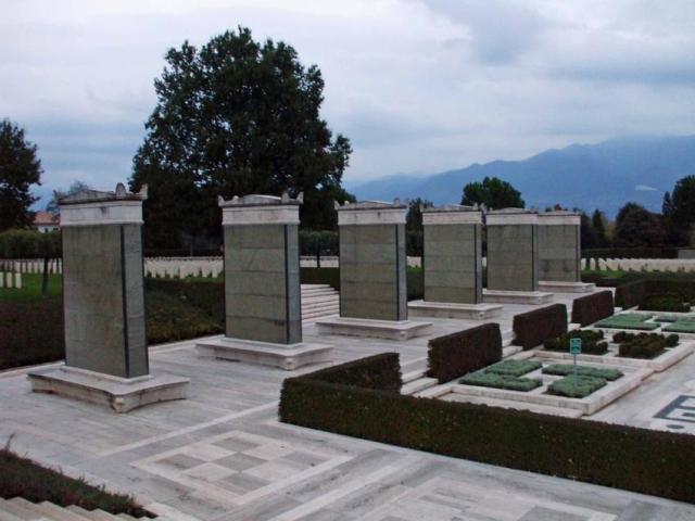 Cassino War Cemetery and Memorial (1).