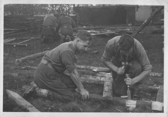 No.2 Commando - Raft building