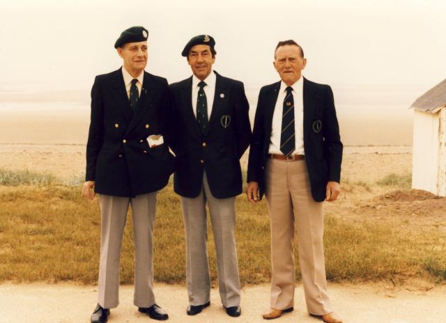 Vic Smart, Bill Britnell, Arthur Chivers. 3 Cdo