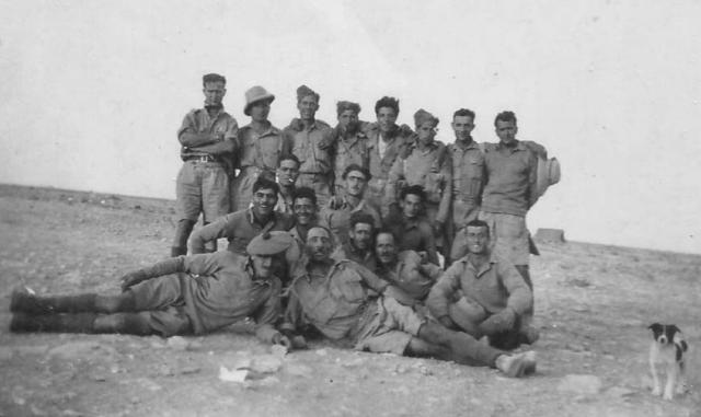 51 Middle East Commandos in the Western Desert (2)