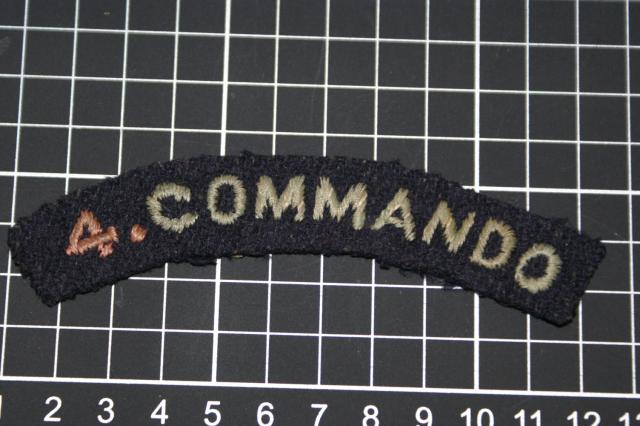No.4 Commando shoulder title-woven