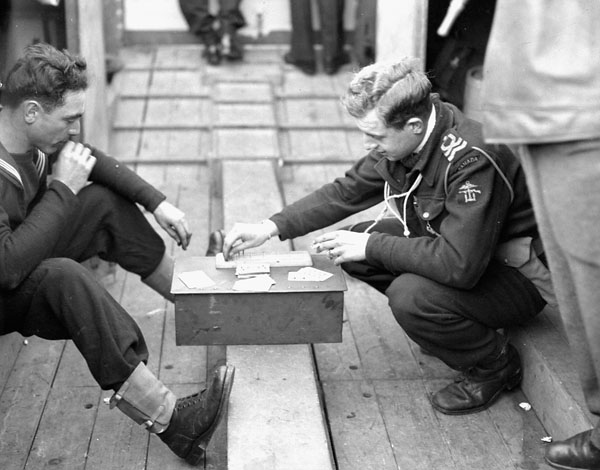 Lieutenant John Beveridge (on the right)