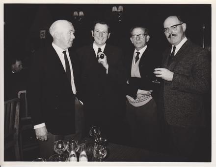 1970 Reunion Group (4)