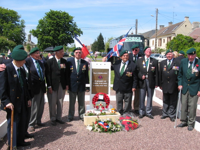 No.6 Commando Memorial Normandy 2004 (7)