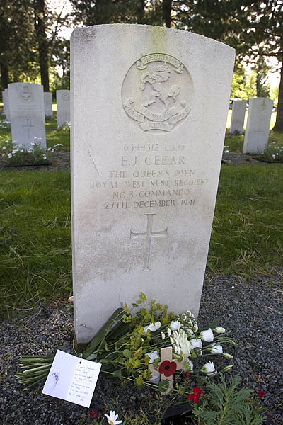 The grave of L/Sgt Edward James Geear
