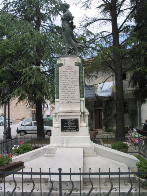 Plaque in honour of 10 IA Commando 4 (Belgian) troop.