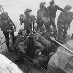 Troops from No. 3 Commando arriving back at Newhaven after Dieppe