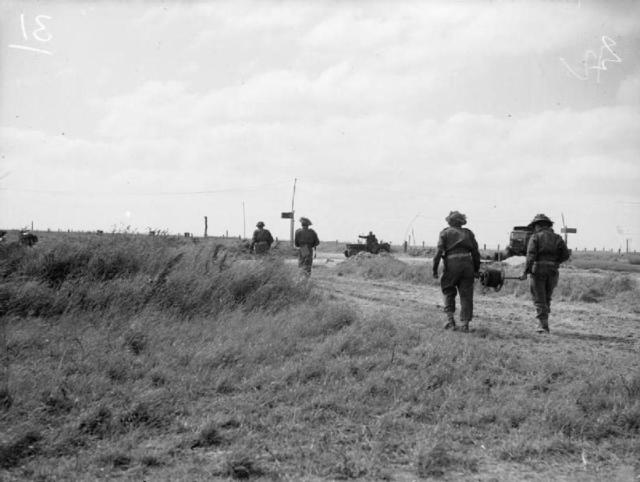 Naval telegraphists Crooke, Sherry, Rose and Winch, of an FOB unit