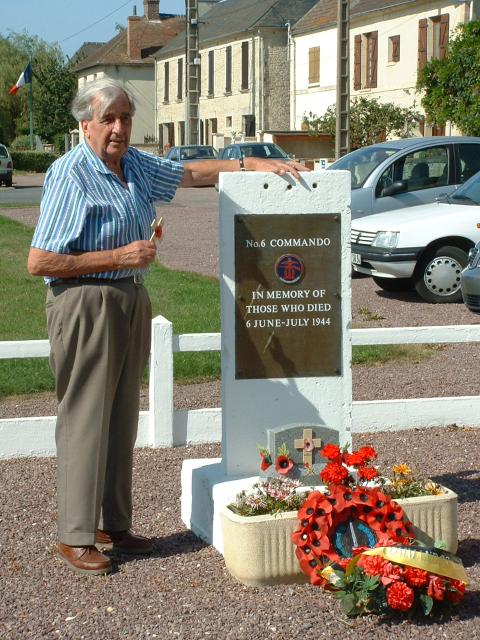 Arnold Wheeldon at the monument at Amfreville - Calvados