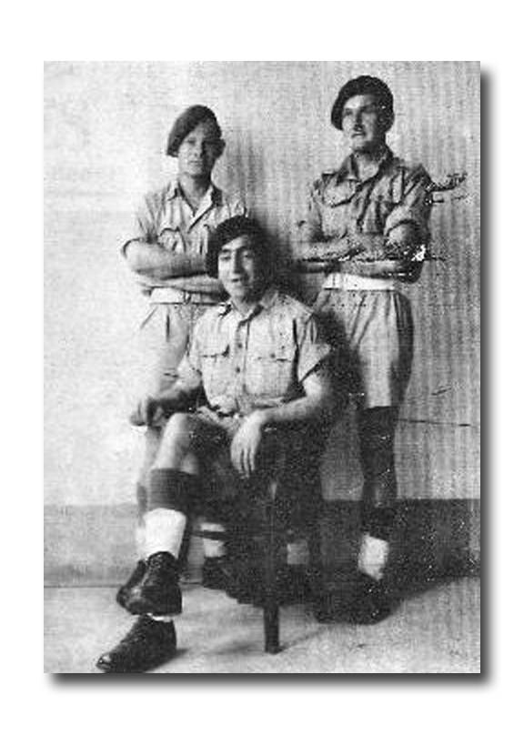 Toc Wright 2 Bde Signals, Stanley Buckmaster and Roy Payne (both 2 Commando),