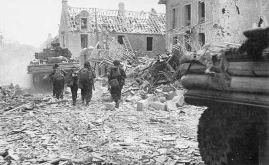 Cdos exiting Sword Beach, June 44