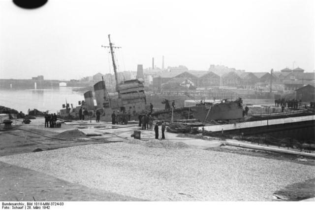 St. Nazaire  HMS Campbeltown - 1