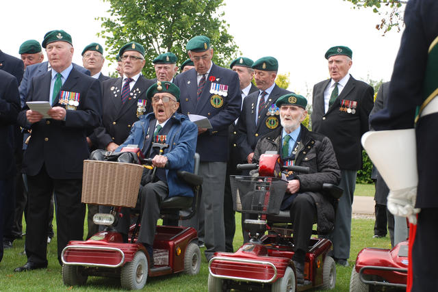 Service at the CVA Army Commando Memorial June 2015 (1)