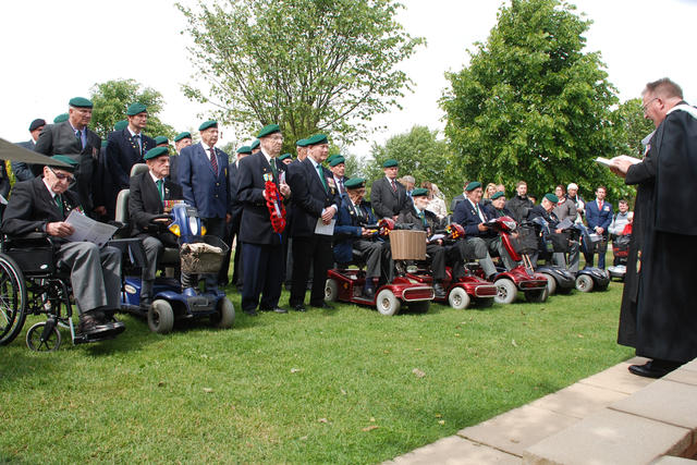 Service at the CVA Army Commando Memorial June 2015(2)