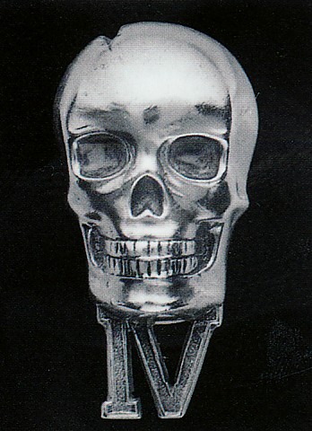 Silver Cracked Skull badge worn by Officers of No4 Commando.