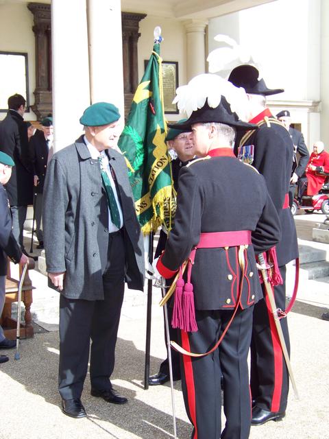 Brigadier Jack Thomas is briefed by the Lt Colonels