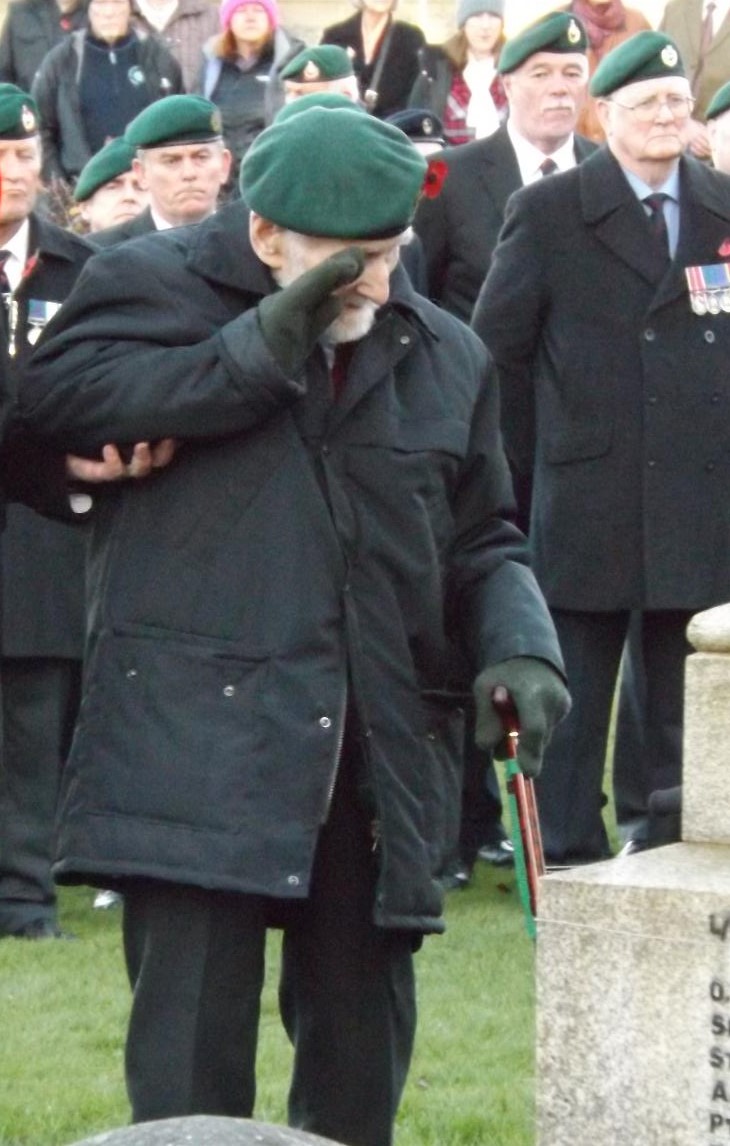 Jack Lamb, No.3 Commando, Pays his Respects to The Fallen
