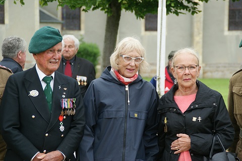 Roy Maxell (4 Cdo) with Dominique Kieffer-Salvar and Denise Beau-Lofi.
