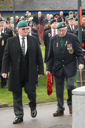 Dai Hope & Mac McNickle approach the Cenotaph