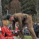 A Major from the Commando Engineers lay a Wreath
