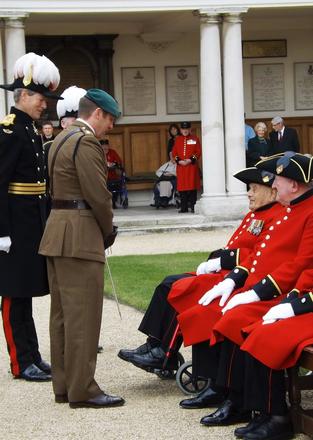 Lt Col Tom Salberg, MBE inspecting the In-Pensioners