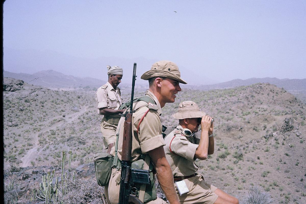 Lt Ian Martin MBE and Maj David Langley MC, 45 Commando RM, Aden Protectorate 1964