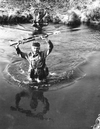 Recruit Henderson on Endurance Course