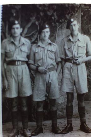 Mne R. Birch (left) and 2 others from 43RM Cdo RM