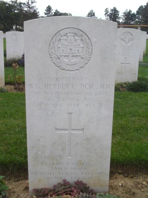 Lieutenant Roy Herbert DCM MM