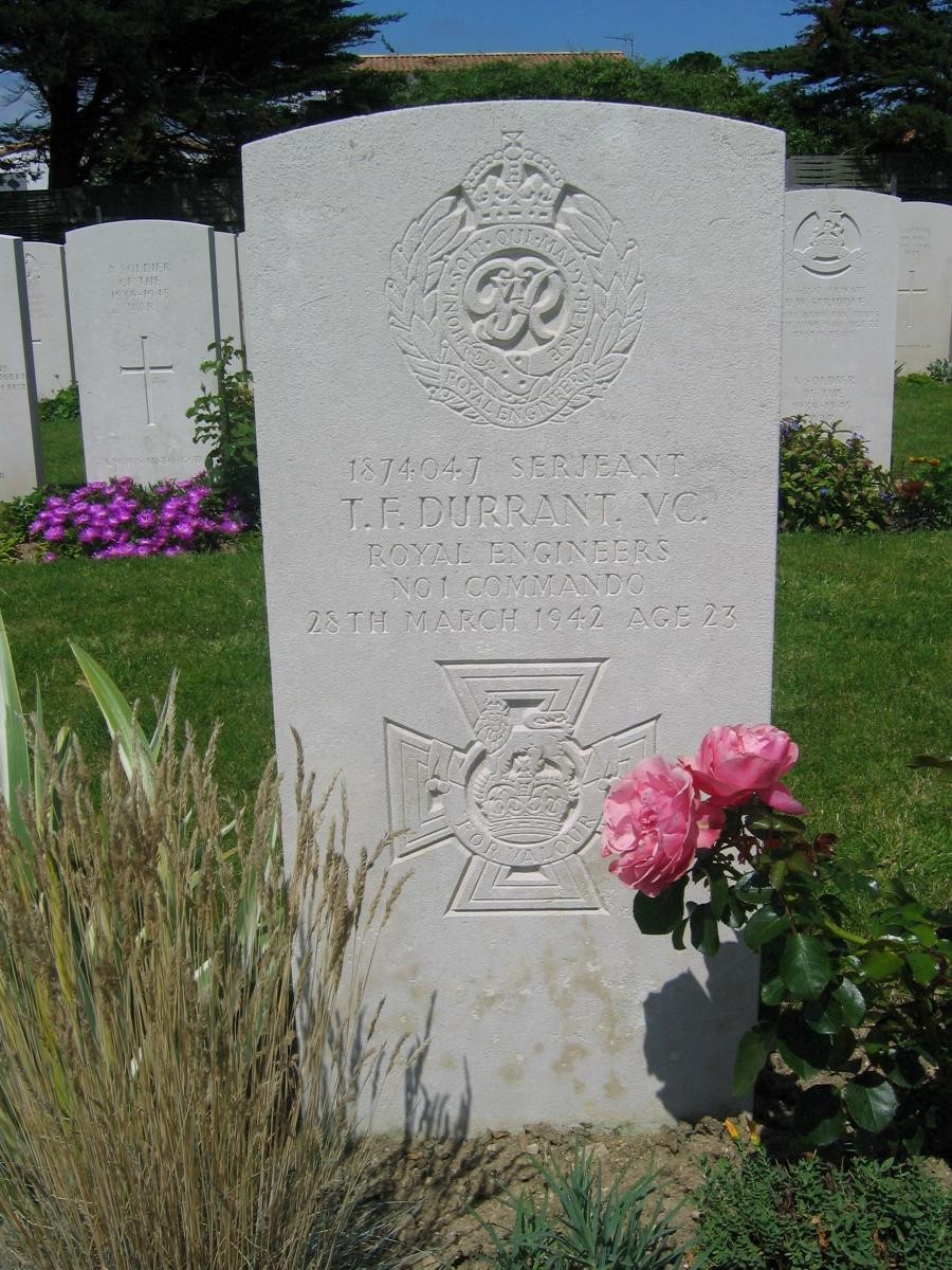 Grave of Sergeant T.F. Durrant VC, No.1 Commando, Escoublac-La-Baule War Cemetery