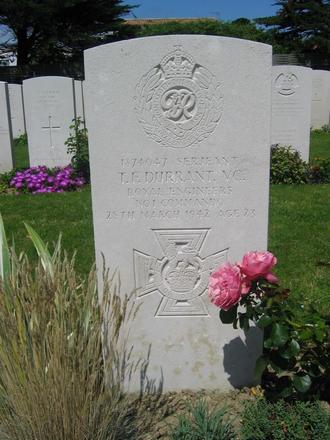 Grave of Sergeant T.F. Durrant VC, No.1 Commando, Escoublac-La-Baule War Cemetery