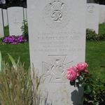 Grave of Sergeant T.F. Durrant VC, No.1 Commando, Escoublac-La-Baule War Cemetery