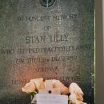 The headstone at the grave of Stan Tilley