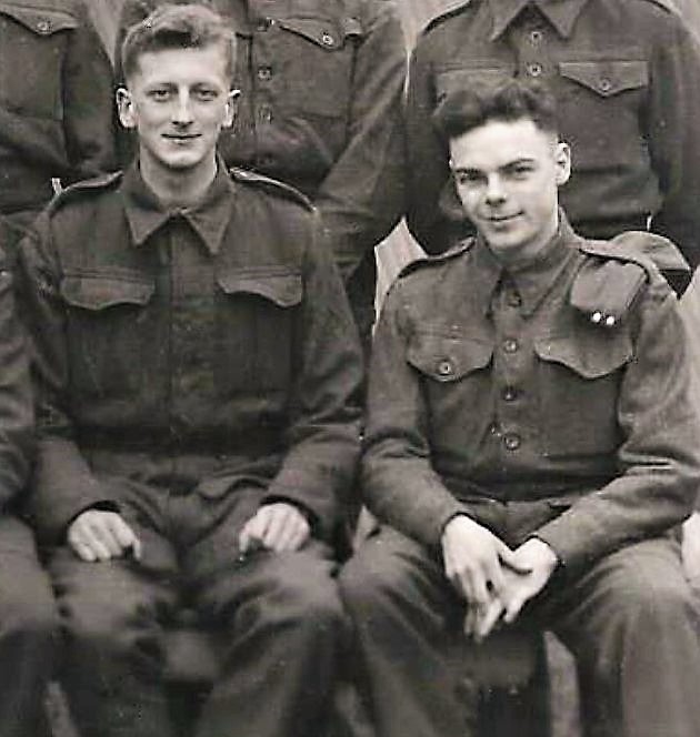 Mnes Derek Roberts and Sandy Gardiner (both later 48RM Commando)