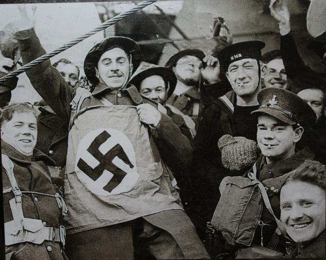 Ronald Moppett, No.4 and No.10 Commandos, and others