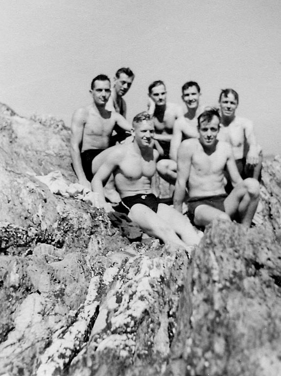Robert Hay Shields No.5 Commando, and pals,