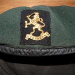 10IA Commando-.2 Dutch Troop Beret and cap badge (2)