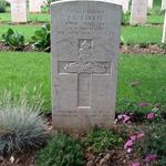 Grave of Gunner Ivor George Parkin, No.9 Commando