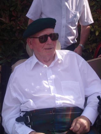 Bill Millin,  Piper, 1st Special Service Bde HQ, 5th June 2010.