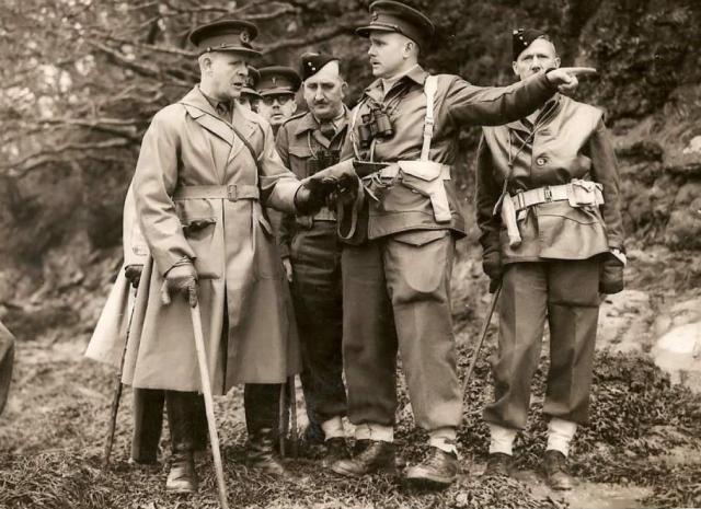 Lord Gort with Lt. Col. Newman, Capt. Blissett, Maj. Copland prior to St Nazaire, No.2 Commando