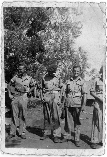 No.2 Commandos, Joe Lavin, Ted Crowe, Ernie Mather, Monopoli, 1944