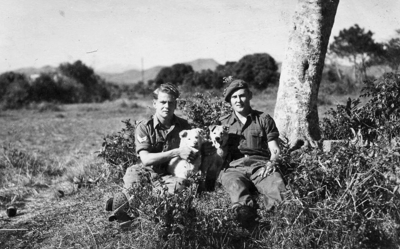 Cpl Sam Cooke and Arthur Moon, No.5 Commando 6 Troop mortars