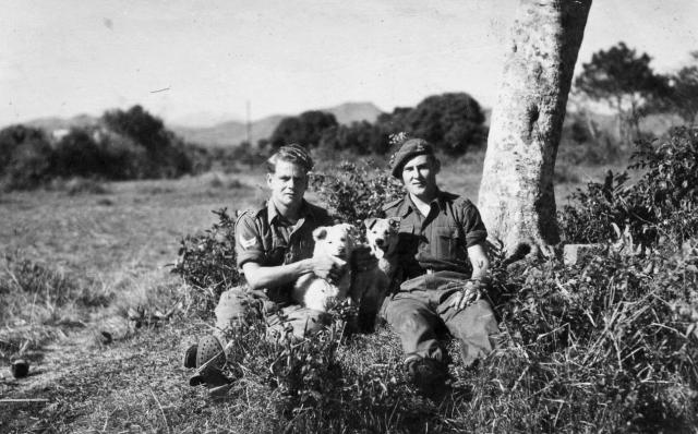 Cpl Sam Cooke and Arthur Moon, No.5 Commando 6 Troop mortars