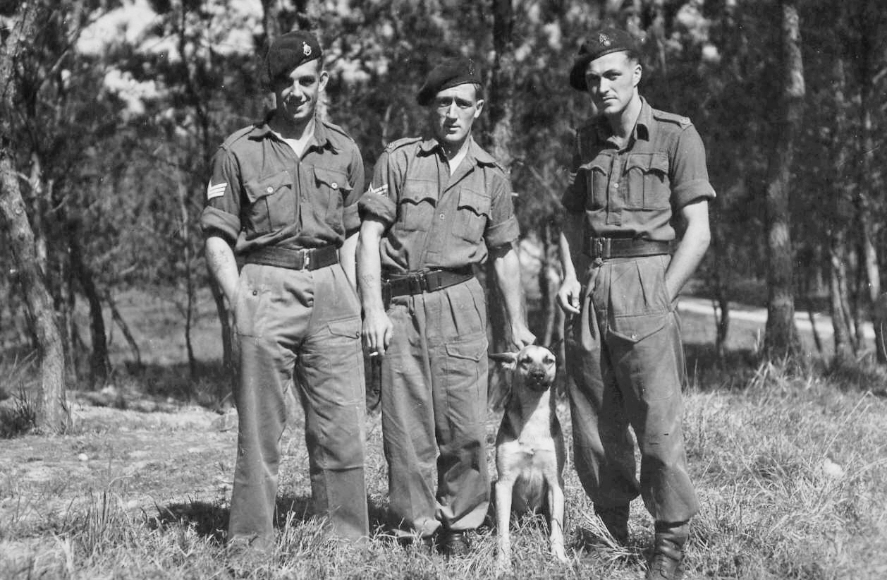 No.5 Commandos Sgt Ted Tharme, Bob Wright and a fellow SNCO