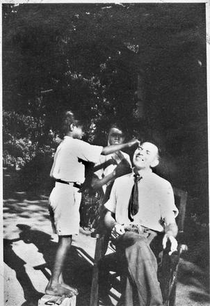A close shave for a No.5 Commando